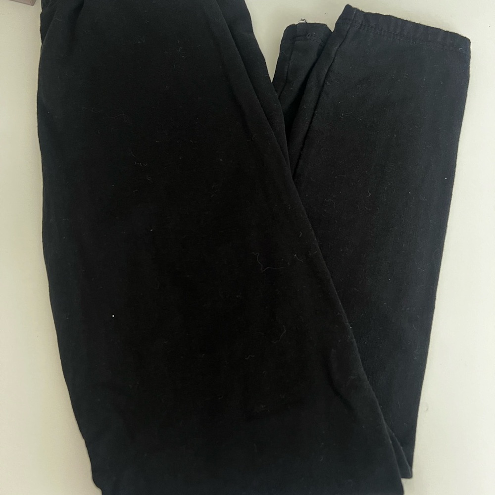 H&M Black Leggings Sleek and Versatile